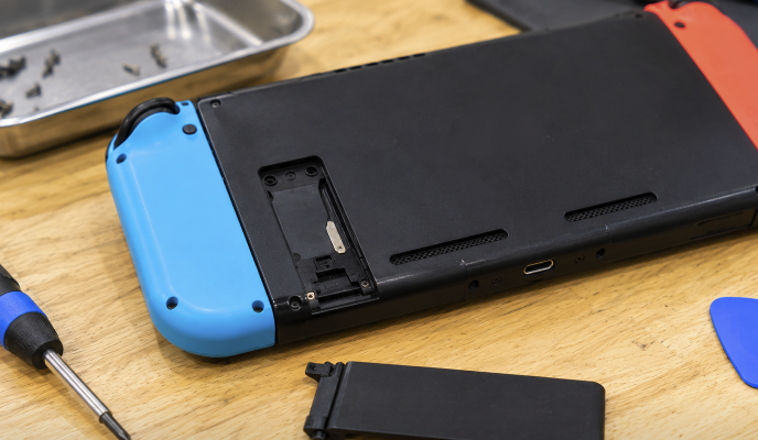 Switchのキックスタンドが外れた・壊れた？高槻で修理する前の確認ポイント